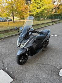 Kymko ak 550