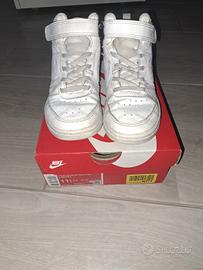 scarpe nike bambino 28,5