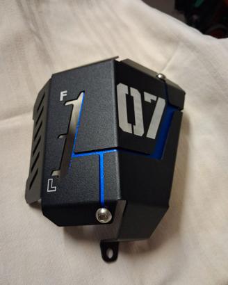parasebatoio yamaha tracer 7
