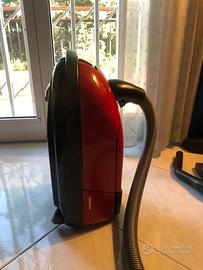 MIELE ASPIRAPOLVERE A TRAINO CAT&DOG ROSSO
