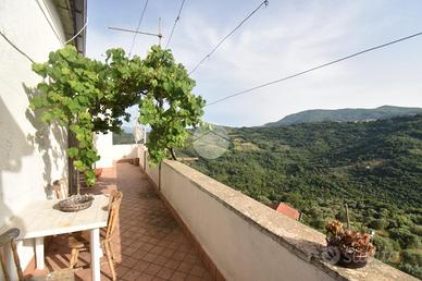 5 LOCALI A RUTINO