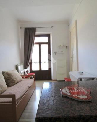 MONOLOCALE A TORINO