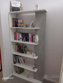 libreria bianco e cemento