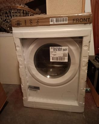 Lavatrice Electrolux 8kg classe A NUOVA(mai usata)