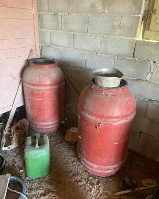 Botti in plastica per orzo grano ecc