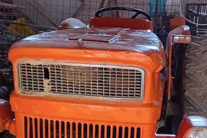 Trattore Fiat 550