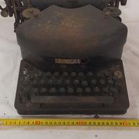 macchina da scrivere vintage