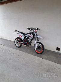 HM 50 cre six competition