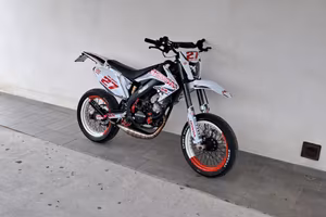 HM 50 cre six competition