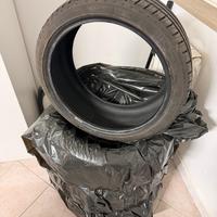 GOMME ESTIVE TAURUS COME NUOVE - 225/40 R18 92Y