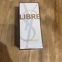 Libre Yves Saint Laurent
