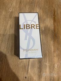 Libre Yves Saint Laurent