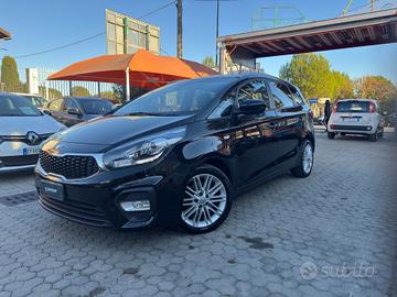 Kia Carens 1.7 CRDi 7 POSTI ADATTA A NEOPATENTATI 