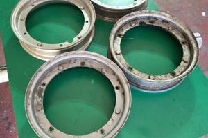 Cerchi vespa px 125 150 200 p200e