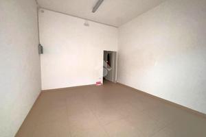 NEGOZIO A CASALSERUGO