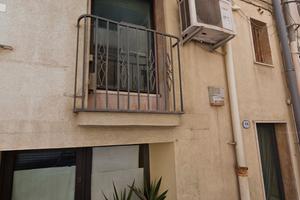 Immobile commerciale ristrutturato