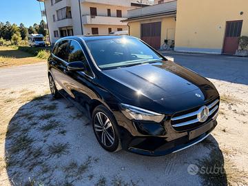 mercedes classe B 250 e Plug-in Hybrid 218 cv