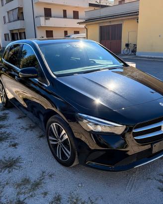 mercedes classe B 250 e Plug-in Hybrid 218 cv