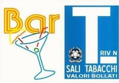 Attività / Licenza di 150 m² con 4 locali a Montec