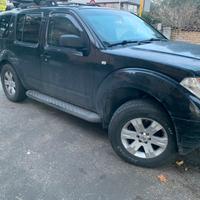 Ricambi nissan pathfinder r51,navara d40