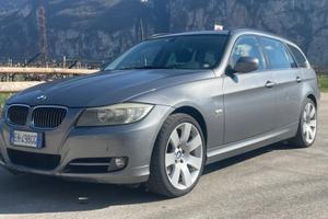 BMW 320D TOURING XDRIVE MANUALE - 2011