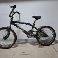 Bici BMX professionale per acrobazie