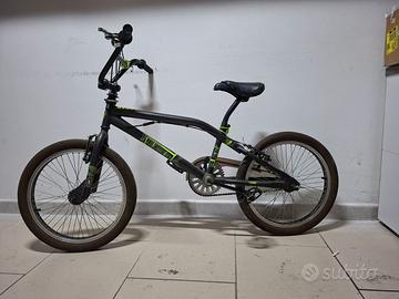 Bici BMX professionale per acrobazie