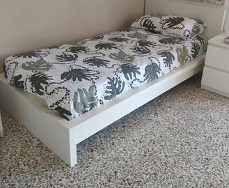 mobili letto singolo e scrivania Ikea