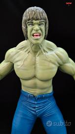 Statua di Hulk