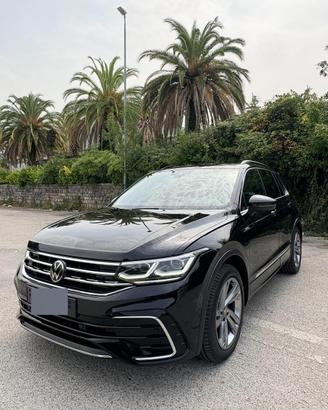 Volkswagen Tiguan R-Line 2.0 TDI 150 CV DSG