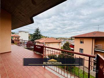Attico / Mansarda di 130 m² con 4 locali a Cesena