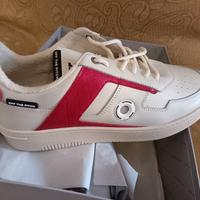 scarpe nuove con cartellino otp n.44