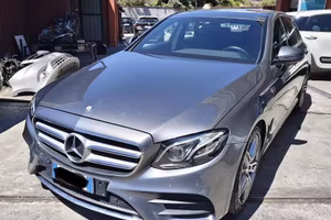 Mercedes Benz Classe E 220 AMG D