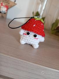 Ciondolo Funghetto con cappello di Fragola