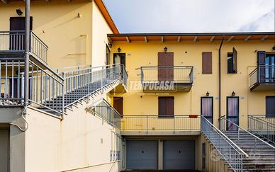 TRILOCALE CON GIARDINO E GARAGE