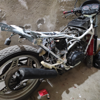 Honda Vf 400 F semi restaurata