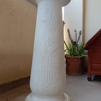 Colonnina in ceramica.