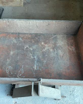 Carrello per trattore