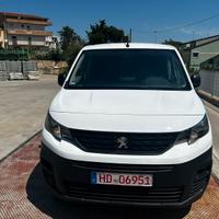 Peugeot partner 1500 130cv L2