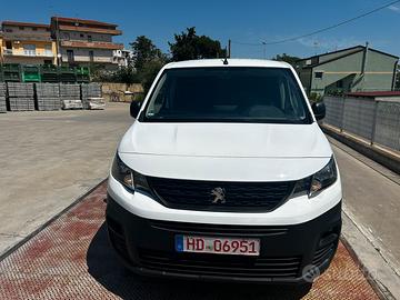 Peugeot partner 1500 130cv L2