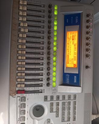 consolle di registrazione korg d 1600