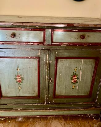 Credenza tirolese dipinta a mano  ’900