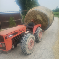 Trattore 4 ruote motrice