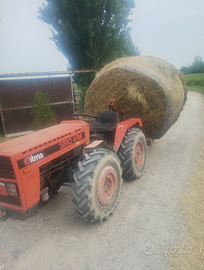 Trattore 4 ruote motrice