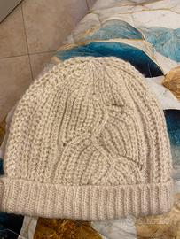 Cappello e sciarpa invernale