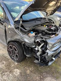 Fiat 500 incidentatata