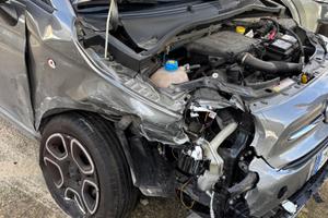 Fiat 500 incidentatata