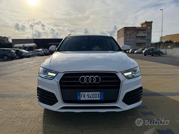 Audi Q3 2.0 TDI 150 CV S tronic Business