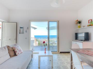 In villetta in Sicilia sul mare