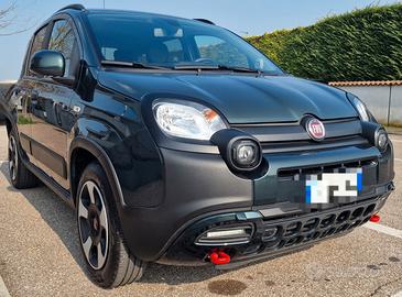 Fiat Panda Cross hybrid con garanzia ufficiale 